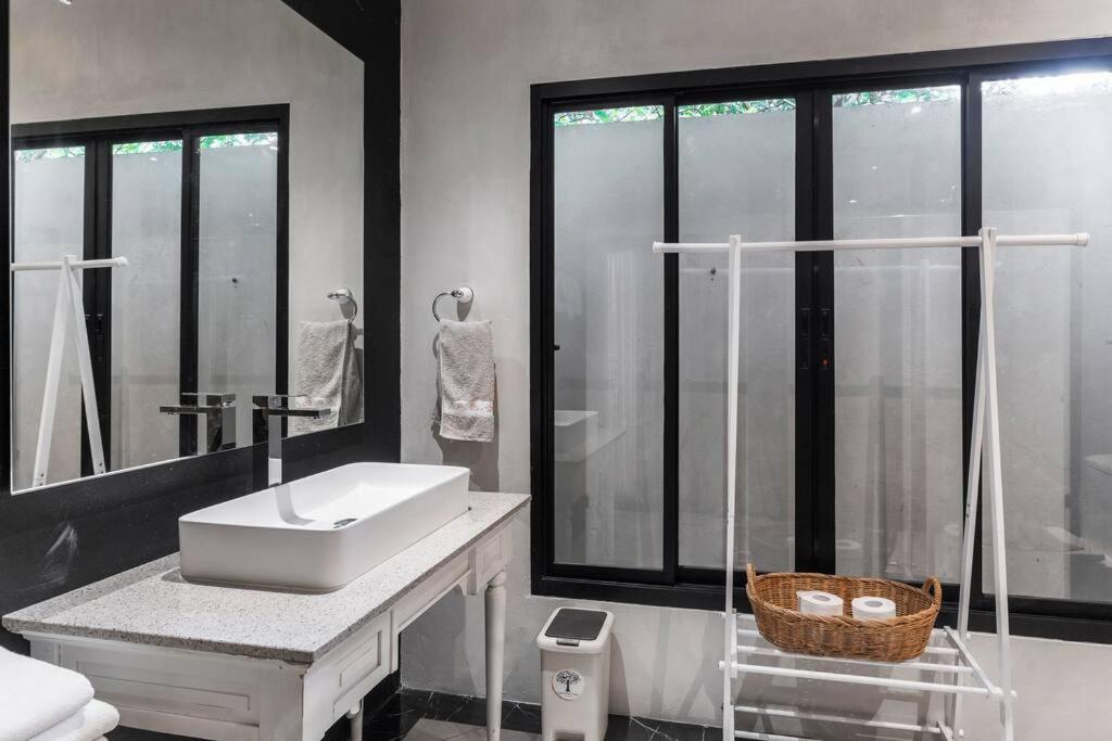Sclass Villa & Swimming Pool , 10 Min From Airport Chiang Mai Eksteriør billede